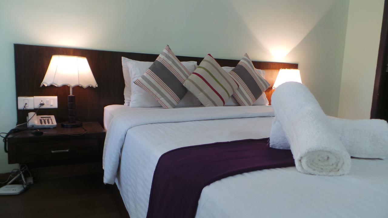 Club X Apartment Canacona Luaran gambar