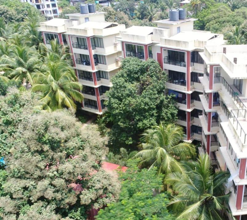 Club X Apartment Canacona Luaran gambar